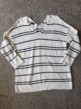 Talbot’s Women’s Off-White V-Neck Striped Sweater Sz 1X